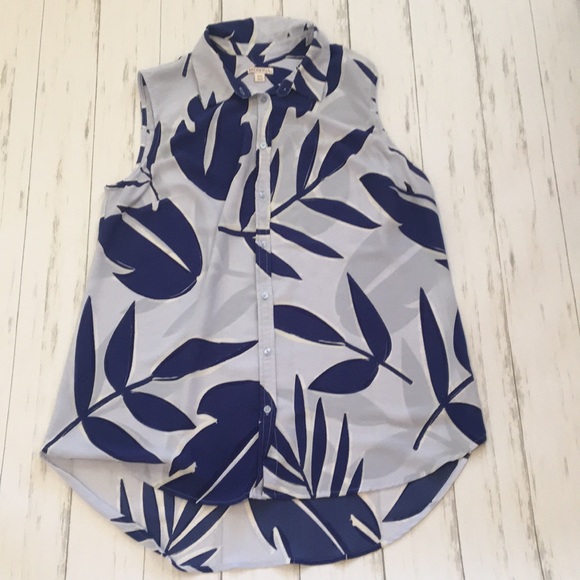 Merona Tops - Blue Palm Leaves Button Up Sleeveless Top